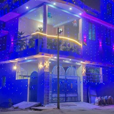 Privyrooms Gorakhpur Luaran gambar