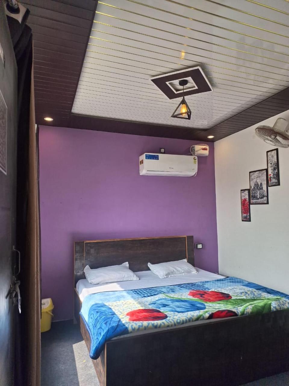 Privyrooms Gorakhpur Luaran gambar